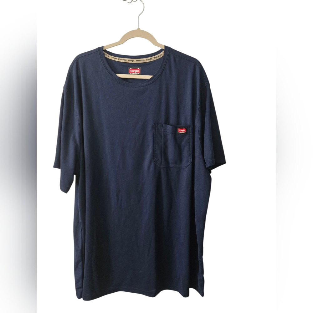 Wrangler NWT Plus Size Navy Short Sleeve Tee with Pocket 924